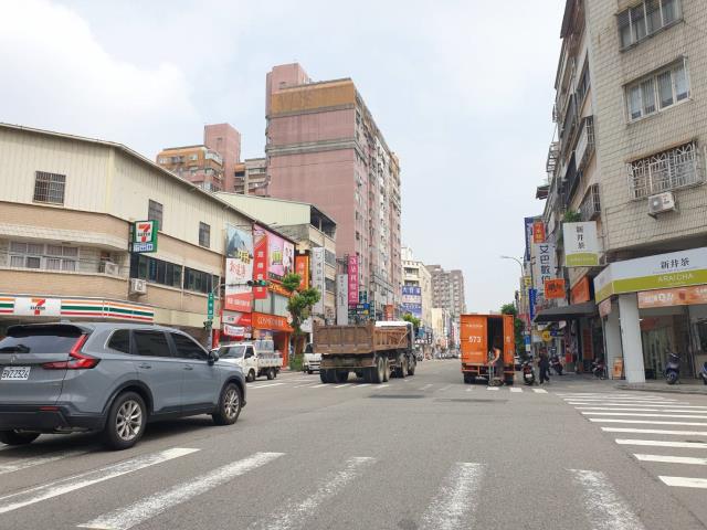 西屯透天-12