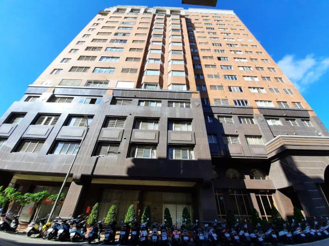 台中南屯法拍大樓-2