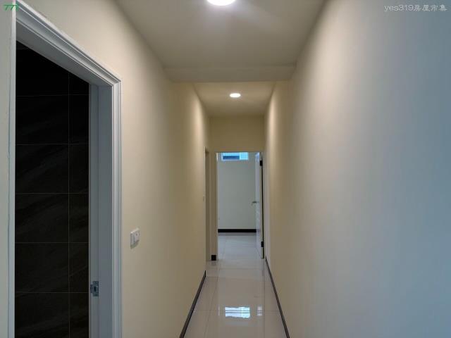 高雄新興區大樓-11