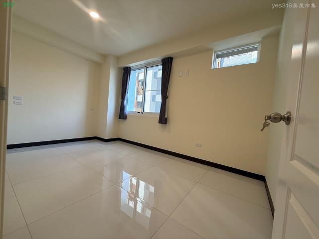 高雄新興區大樓-2