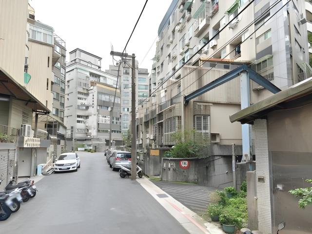 台北內湖華廈法拍-4