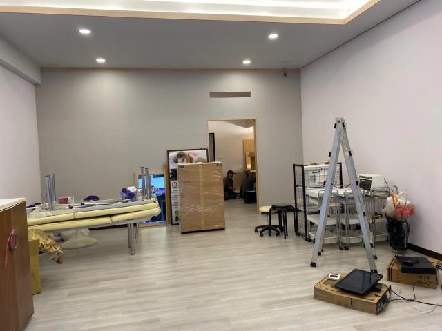 市府特區雙車位店面