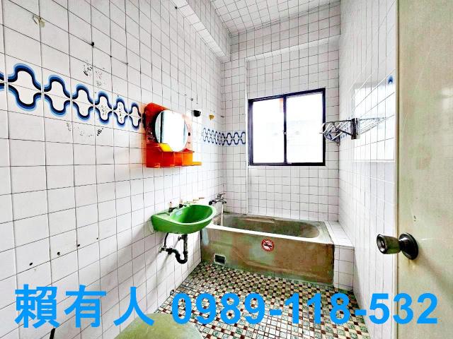 台南東區透天-12