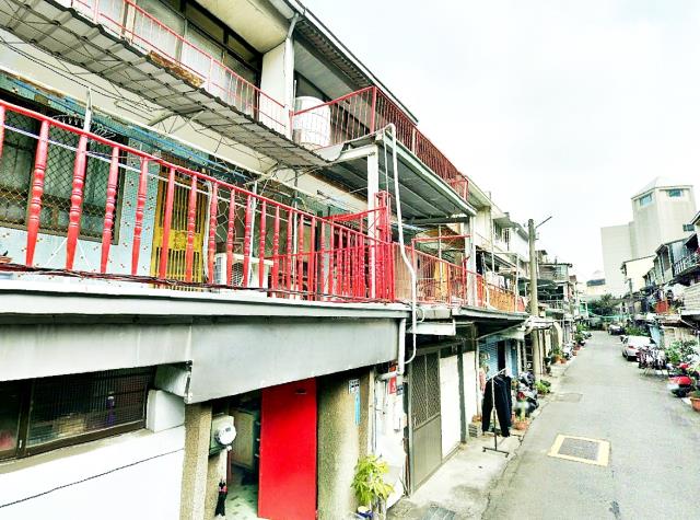 嘉義市西區德明路30巷7號法拍屋嘉義市議會嘉義衛生局旁透天