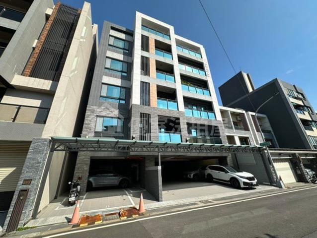 竹南法拍屋竹興國小慕夏和風6期法拍好丘0906901097