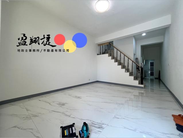 屏東市老屋翻新蛋黃區