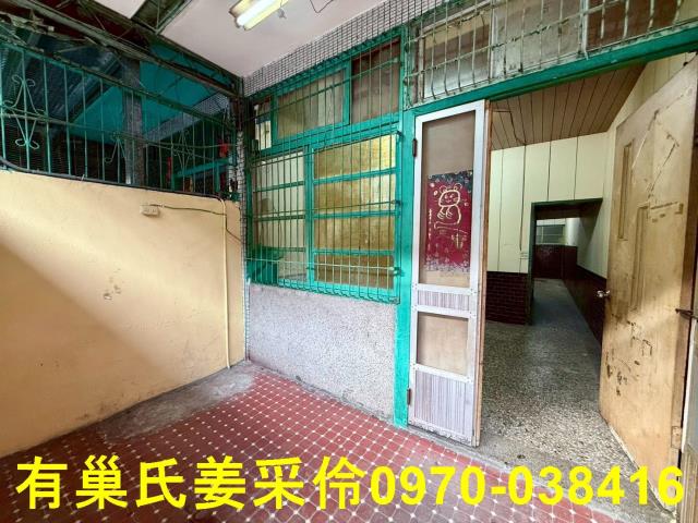 友愛商圈麥當勞星巴克市議會中華電信