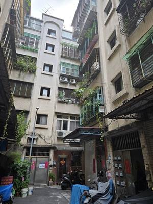 新北新莊法拍公寓-1