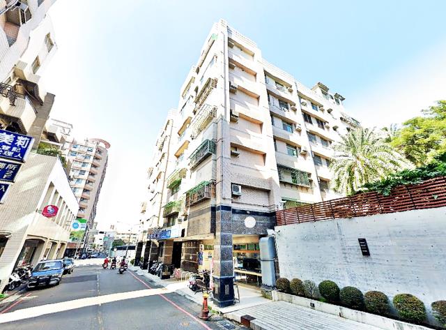 長榮家園四房車位