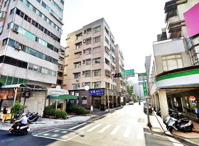 台南東區法拍華廈-1