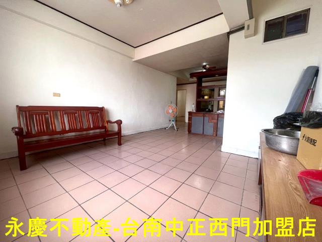 台南東區公寓-2