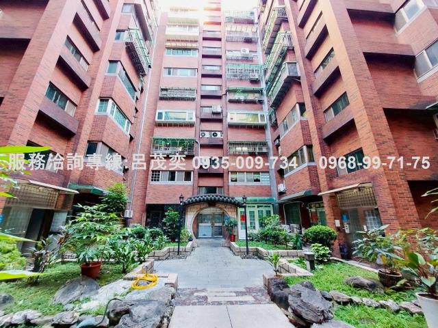 板橋區四維公園文德路三房陽明天下坡坪車位新普市場捷運新埔民生