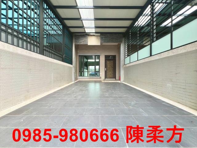 新港三間厝車庫別墅