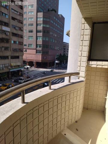 高雄新興區大樓-9