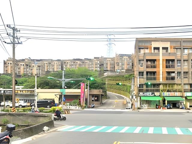 安樂區拍賣透天-3