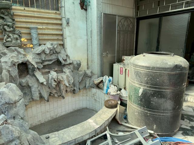 高雄楠梓法拍透天-3