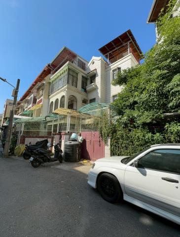 高雄楠梓法拍透天-5