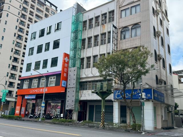 高雄鹽埕法拍透天-5