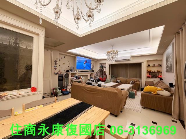 專誠品生活大三房1F平車