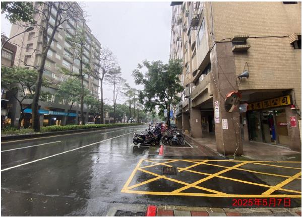 信義區法拍大樓-4