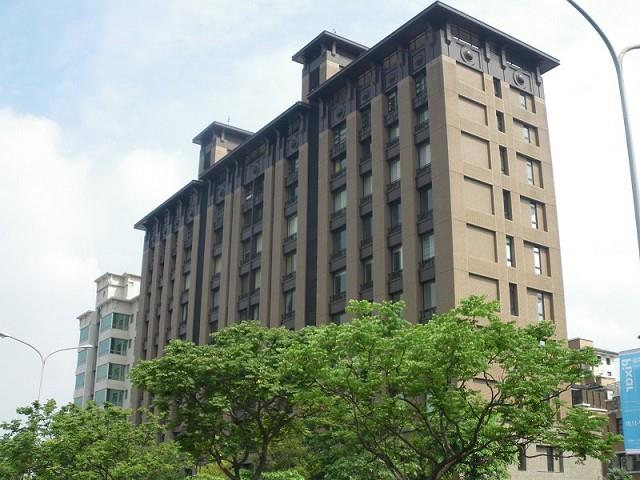 內湖大衛朵夫大樓傢俱電齊全附車位外商高階主管最愛