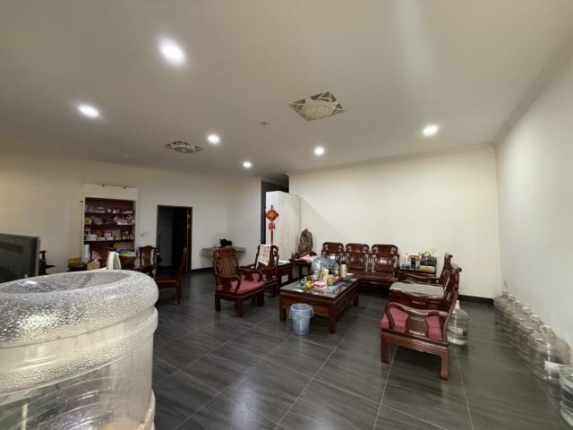 大竹交流道旁農舍廠房