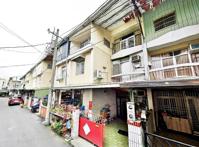 東區透天法拍-1