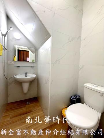 台南東區透天-10