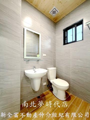 台南東區透天-10