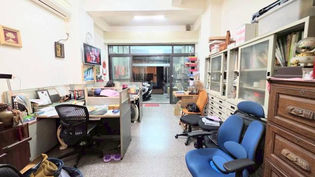 獨賣8米活路震後宅