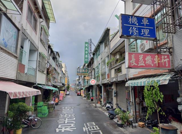 楠梓法拍透天-3