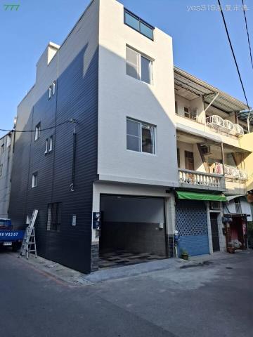 27648鳳山邊間車庫透天全新翻新