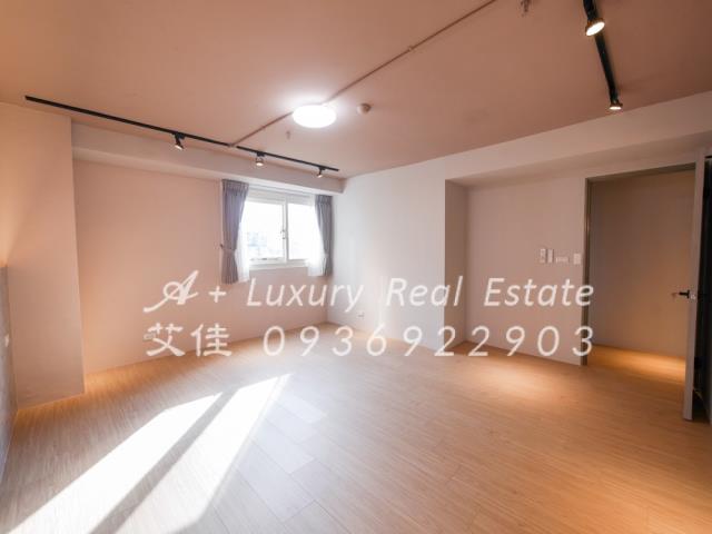 仁愛首都廣場大廈