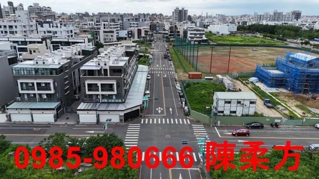 湖子內三角窗大地坪四車庫店住別墅