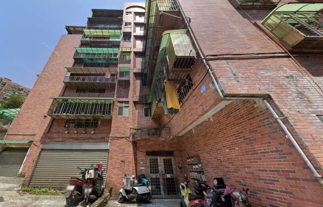 安樂區法拍屋崇德路安樂國小三樓近基隆南站優室法拍林小陽