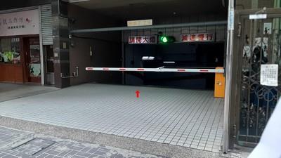 台中南屯大樓法拍-5