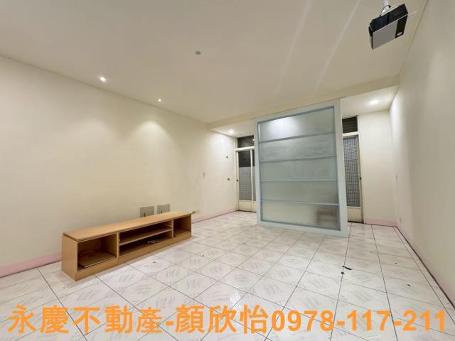 竹北縣政特區透天別墅東元醫院換屋四房便宜車庫光明國小