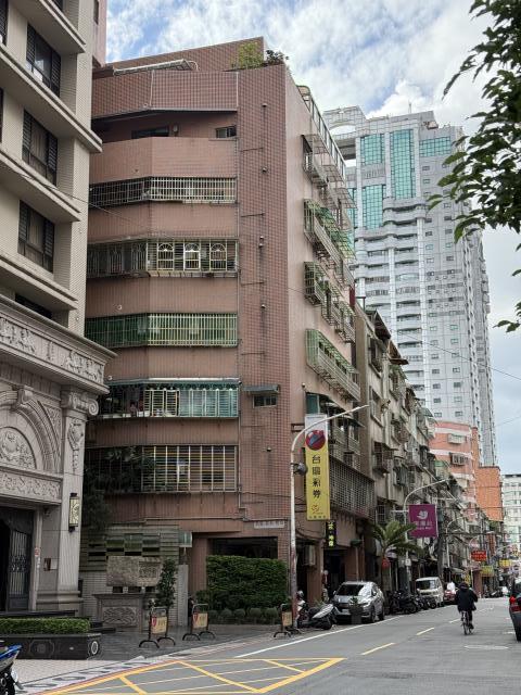 板橋拍賣華廈-2