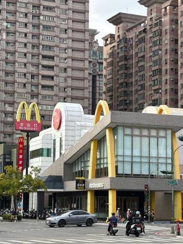 高雄拍賣大樓-3