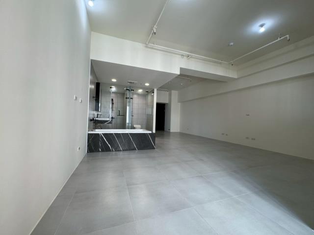 亞果遊艇水星光可隔2房車位