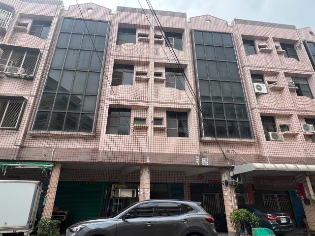 大寮國中騎樓式透天