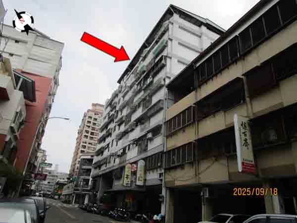 台中北屯華廈法拍-1