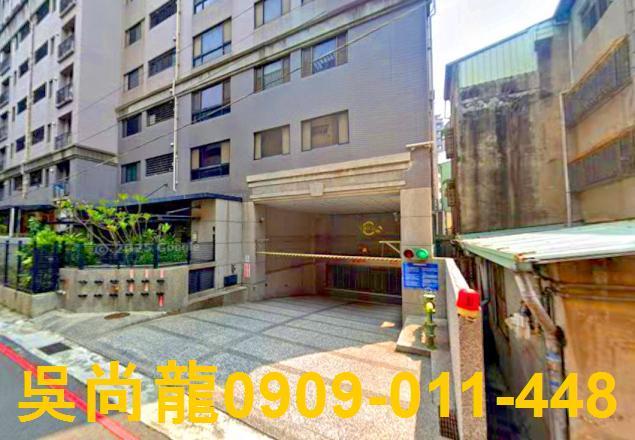 南區拍賣大樓-4