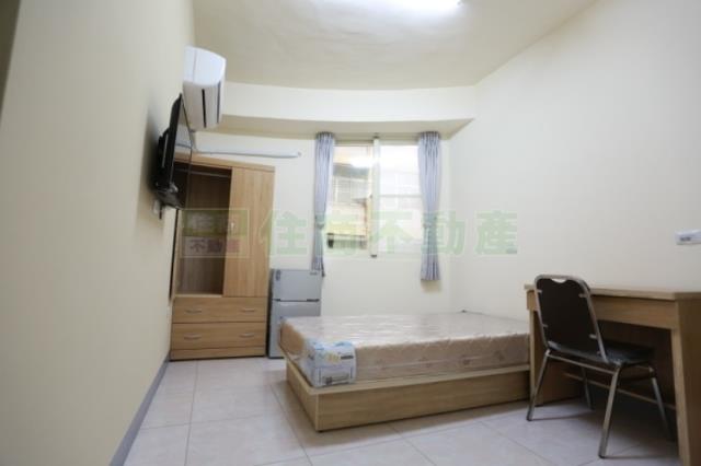 大寮市中心角窗收租透天店面