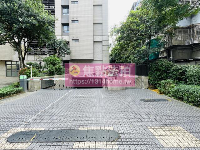新店拍賣大樓-4