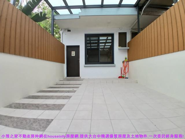 小雅之家大里成功國中商圈邊間正三樓優質透墅8米路車庫