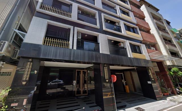 高雄鹽埕法拍大樓-11