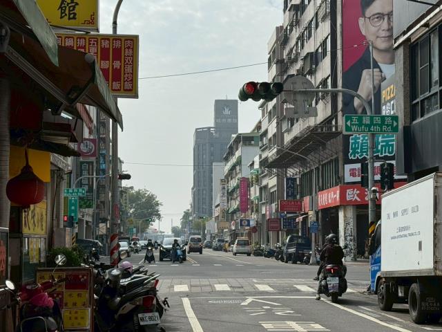 高雄鹽埕法拍大樓-4