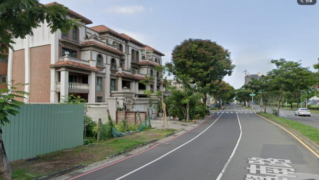 楠梓法拍透天-4