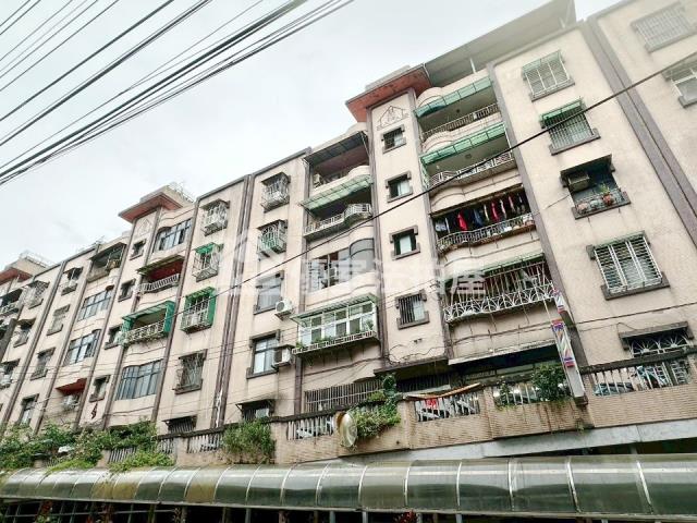 基隆法拍屋基隆客運站國家新城公寓法拍好丘0906901097